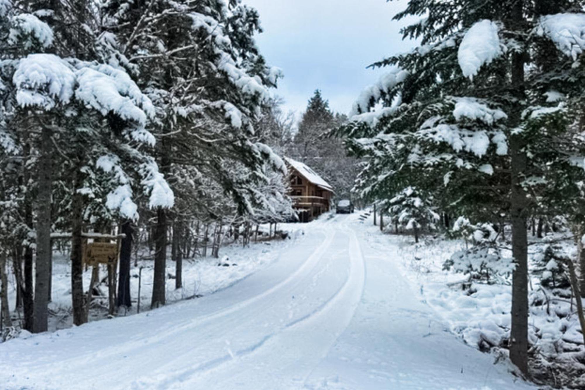Mooseleuk Lodge The Highlands Exterior photo